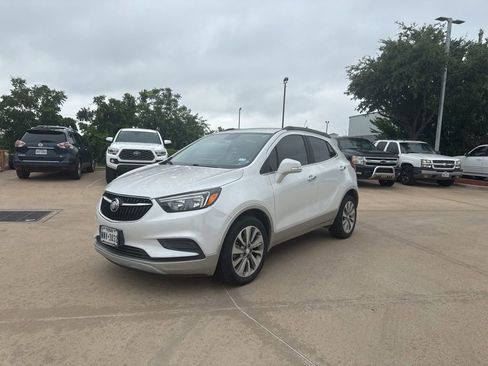 Used 2017 Buick Encore Preferred FWD image 1