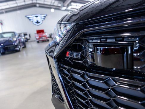 Used 2023 Audi RS 6 w/ Carbon Optic Package image 12