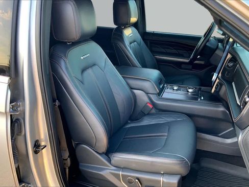 Used 2023 Ford Expedition Max Platinum AWD/4WD image 9