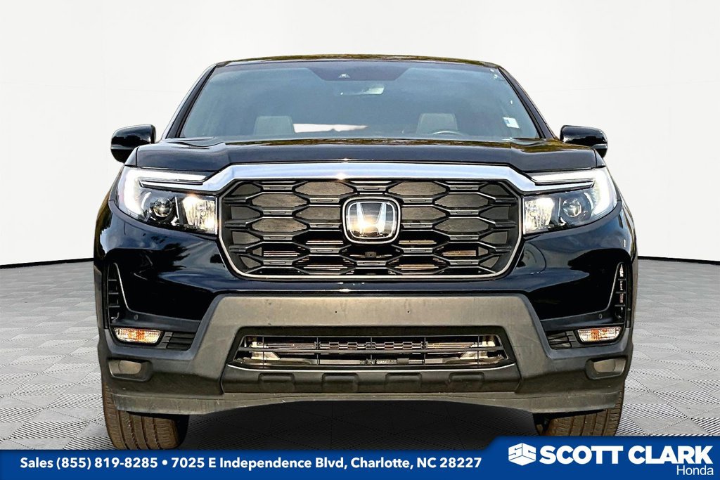 Used 2024 Honda Passport EX-L image 2
