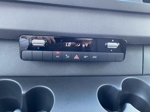 New 2025 Mercedes-Benz Sprinter 2500 image 10