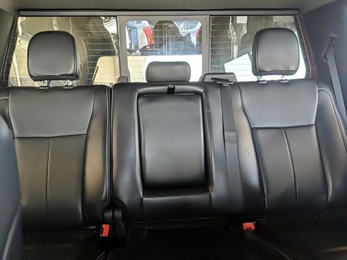 Used 2019 Ford F150 Lariat w/ Trailer Tow Package image 27