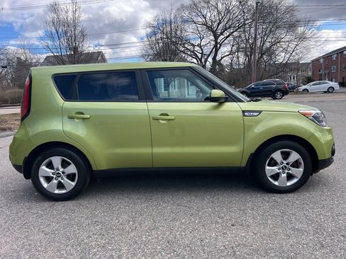 Used 2019 Kia Soul Base image 6