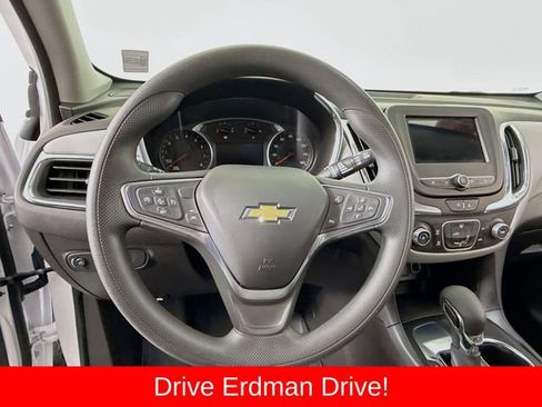Used 2024 Chevrolet Equinox LS w/ LS Convenience Package FWD image 11