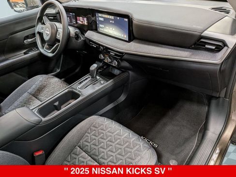 Certified 2025 Nissan Kicks SV w/ SV Premium Package AWD/4WD image 36