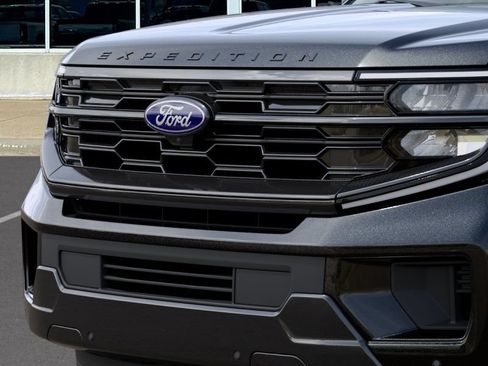 New 2027 Ford Expedition Max Platinum AWD/4WD image 17