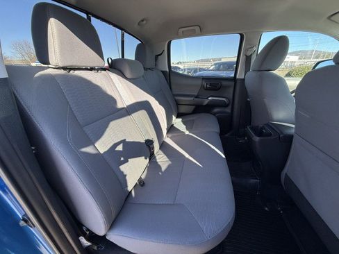 Used 2018 Toyota Tacoma SR5 image 37