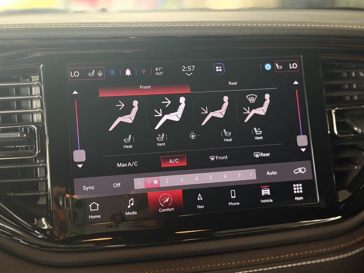 Used 2025 Dodge Durango SRT Hellcat AWD/4WD image 49