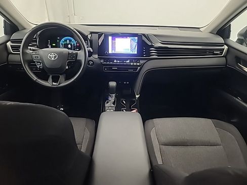 Used 2025 Toyota Camry LE AWD/4WD image 22