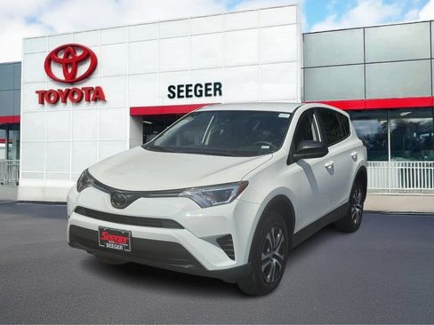 Used 2018 Toyota RAV4 LE w/ All Weather Liner Package FWD image 11