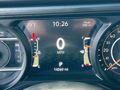 Used 2024 Jeep Wrangler Unlimited Sahara w/ Technology Group AWD/4WD image 12