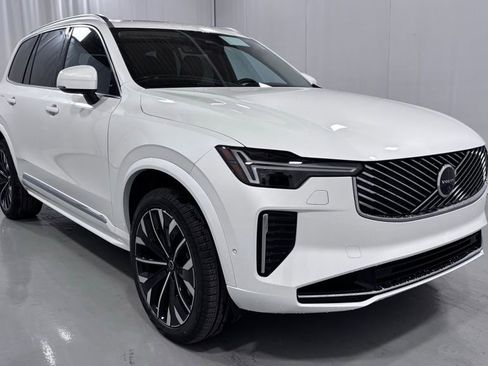 New 2026 Volvo XC90 T8 Ultra w/ Protection Package Premier AWD/4WD image 4