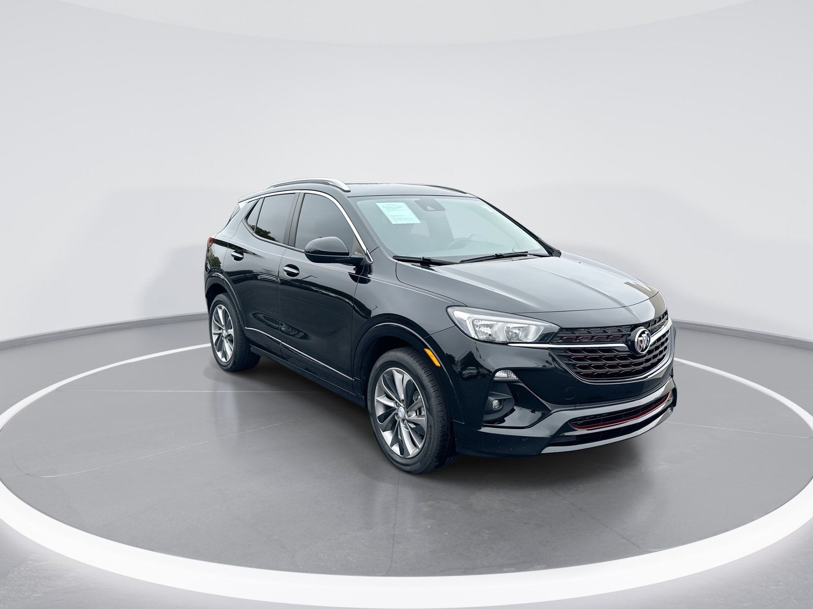 Used 2023 Buick Encore GX Select w/ Sport Touring Package FWD image 2