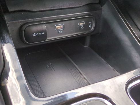 Certified 2025 Kia Telluride S FWD image 23