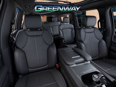 New 2026 Jeep Grand Wagoneer 4WD w/ Premium Group I image 16