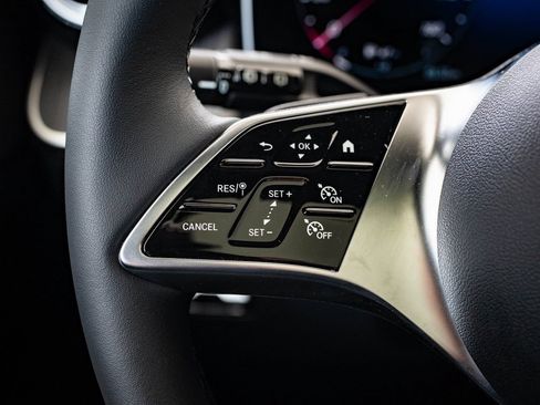 Certified 2026 Mercedes-Benz GLC 300 4MATIC image 24
