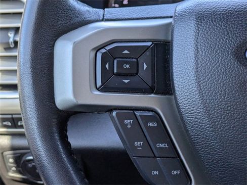 Used 2017 Ford F250 Lariat w/ Chrome Package image 28