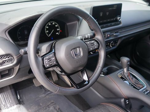 Used 2025 Honda HR-V Sport image 10
