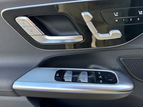New 2026 Mercedes-Benz EQE 320 4MATIC Sedan image 14