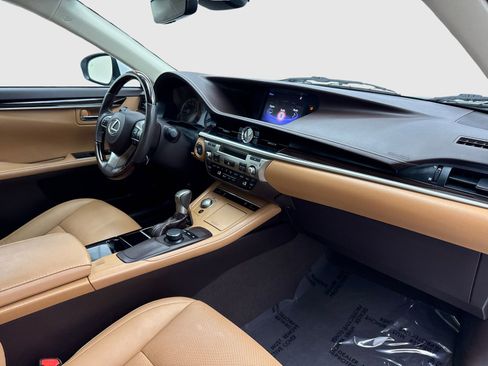 Used 2018 Lexus ES 350 w/ Premier Package FWD image 44