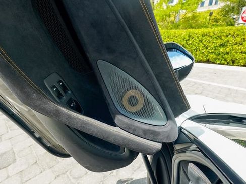 Used 2019 McLaren 600LT RWD image 60
