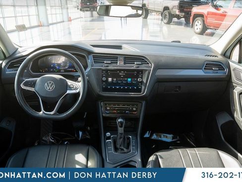Used 2024 Volkswagen Tiguan SE FWD image 4