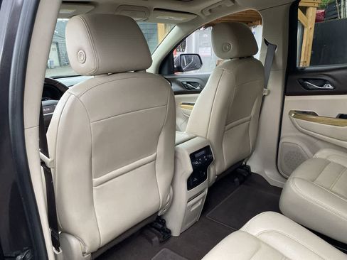 Used 2018 GMC Acadia Denali w/ Technology Package AWD/4WD image 16