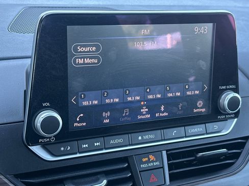 Used 2023 Nissan Altima 2.5 SV image 18