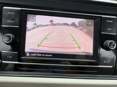 Used 2019 Volkswagen Jetta S w/ Driver Assistance Package FWD image 31