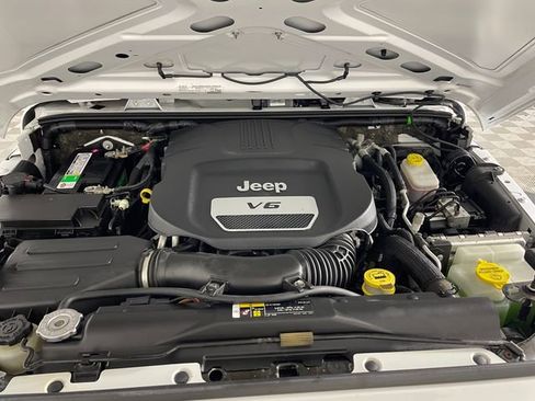 Used 2018 Jeep Wrangler Unlimited Sport S AWD/4WD image 20