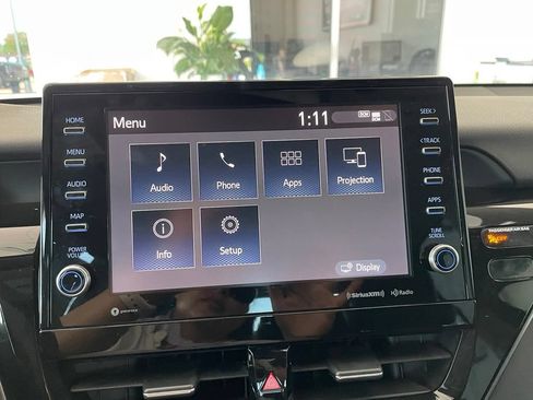 Used 2022 Toyota Camry XSE FWD image 17