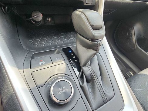 Used 2024 Toyota RAV4 XLE AWD/4WD image 20