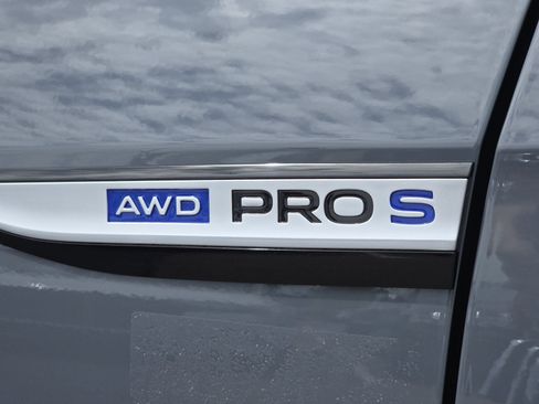 New 2026 Volkswagen ID.4 Pro S AWD/4WD image 15