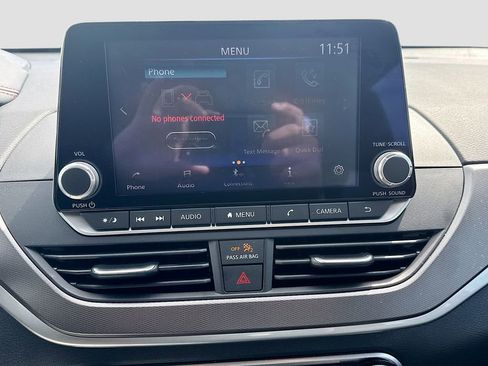 Used 2023 Nissan Altima 2.5 SR image 13