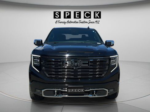 Used 2025 GMC Sierra 1500 Denali Ultimate AWD/4WD image 8