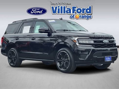 Certified 2022 Ford Expedition Limited AWD/4WD image 1