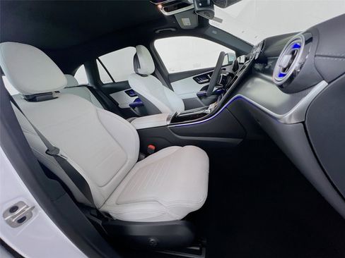New 2026 Mercedes-Benz GLC 300 4MATIC image 25