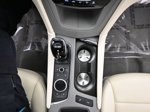 Used 2023 Cadillac XT5 Premium Luxury image 17