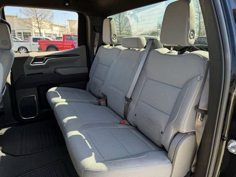 Used 2025 Chevrolet Silverado 1500 LT image 28