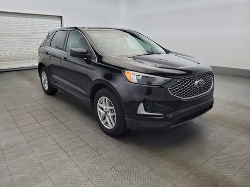 Used 2024 Ford Edge SEL image 13