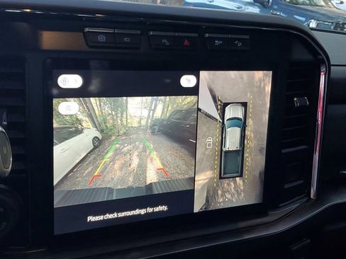 Used 2023 Ford F250 Lariat w/ Lariat Ultimate Package AWD/4WD image 22