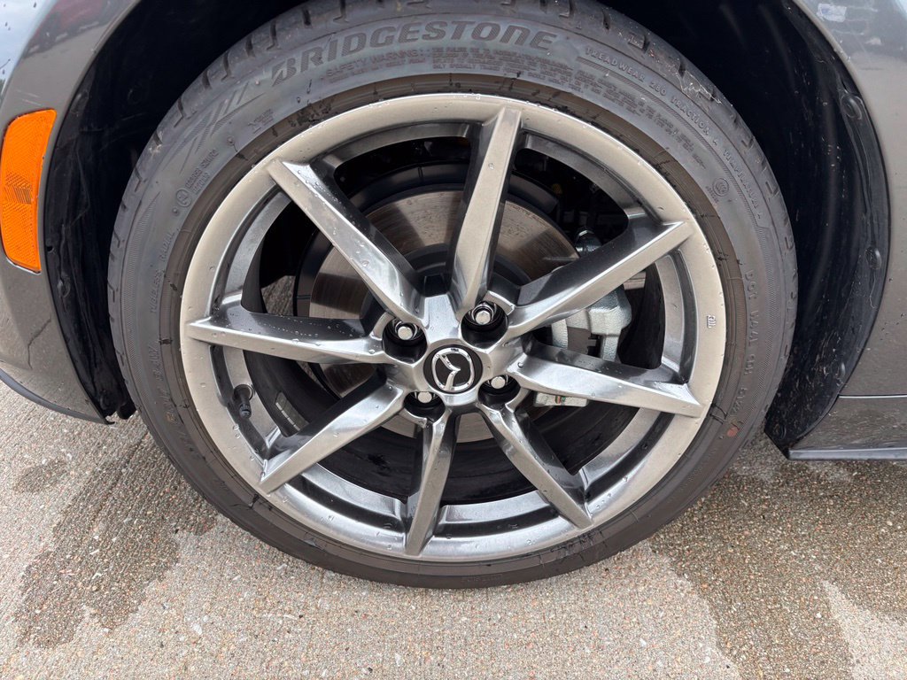 Used 2023 MAZDA MX-5 Miata Grand Touring RWD image 9