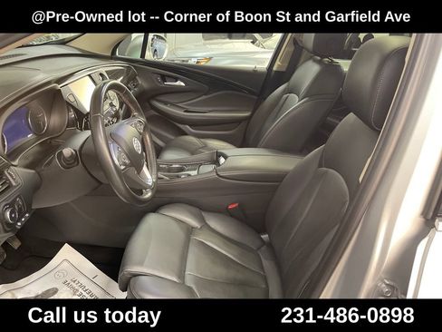 Used 2018 Buick Envision Premium w/ Driver Confidence Package AWD/4WD image 14