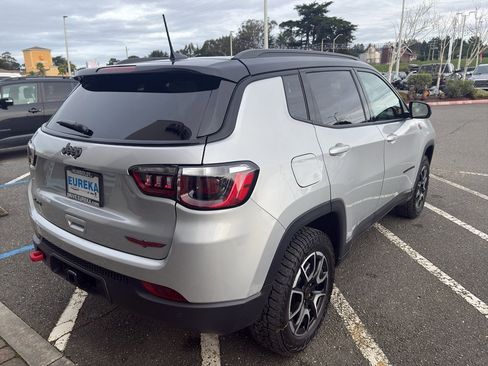 New 2026 Jeep Compass Trailhawk image 25