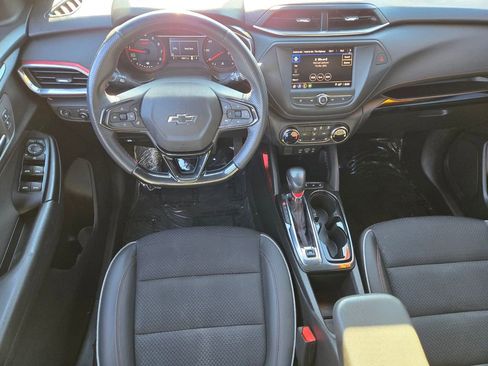 Used 2023 Chevrolet TrailBlazer RS image 12
