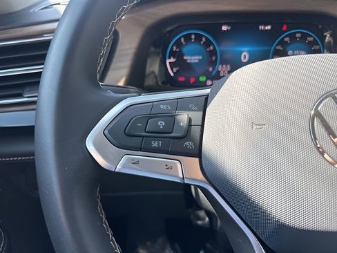 Used 2024 Volkswagen Atlas SE image 15