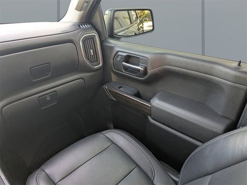 Used 2021 Chevrolet Silverado 1500 RST image 17