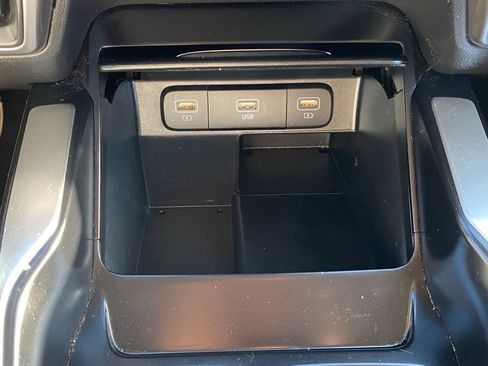 Certified 2023 Kia Sorento LX FWD image 15