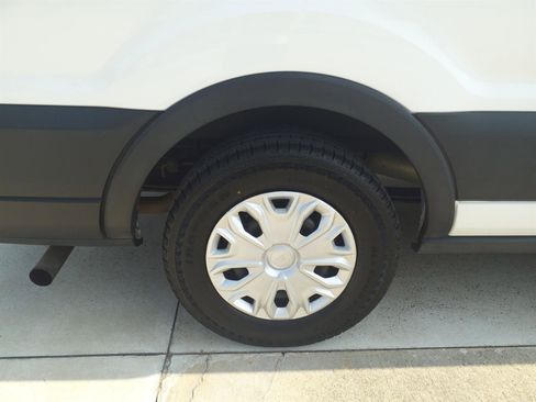 Used 2024 Ford Transit 350 XLT RWD image 6