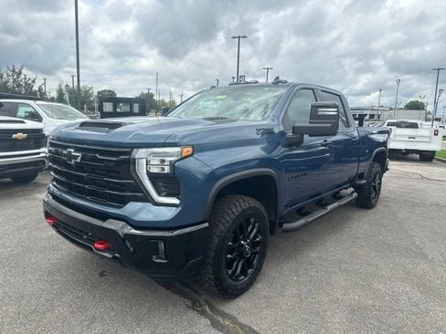New 2026 Chevrolet Silverado 2500 LTZ w/ LTZ Plus Package AWD/4WD image 7